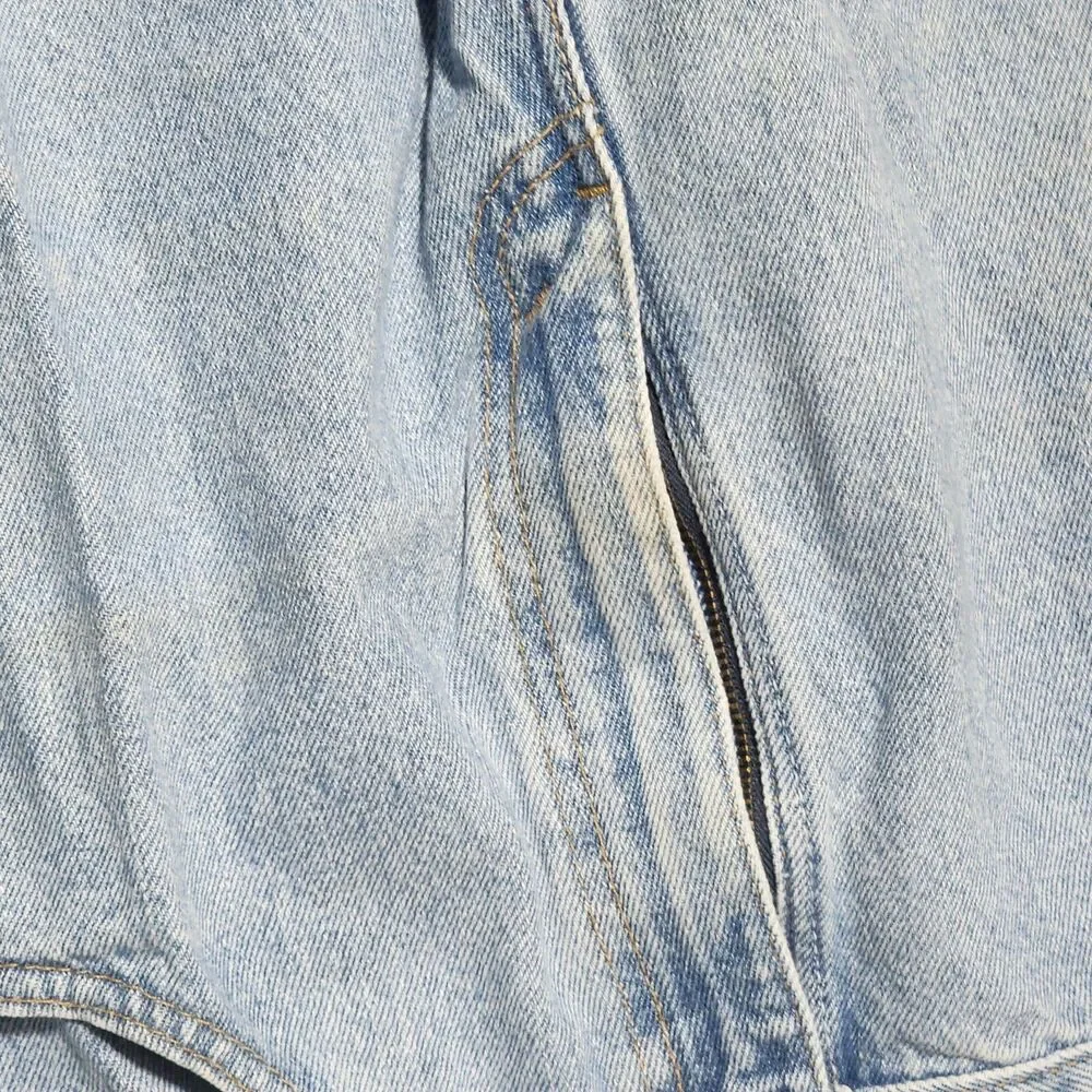 Vint Levi's 505 Light Wash Denim Jeans, Men's 36x34 Relaxed Fit Distressed